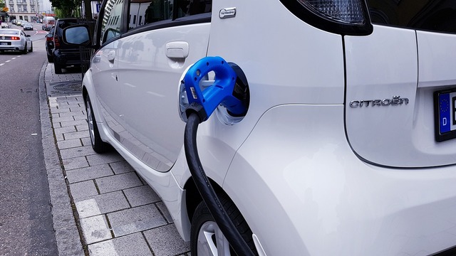 Elektromobilność: samochody elektryczne w oczekiwaniu na 10-krotny wzrost