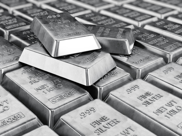 Srebro, złoto czy giełda? Poznaj najlepsze inwestycje ostatnich 12 miesięcy