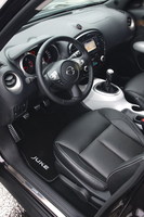 Nissan Juke Shiro - wnętrze