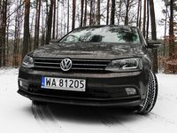 Volkswagen Jetta - przód