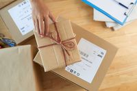 Sprzedaż wysyłkowa z terytorium kraju a zwolnienie z VAT