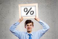 Oprocentowanie kredytów spada od 100 miesięcy