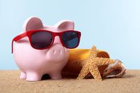 6 na 10 Polaków ma plany wakacyjne. Zobacz, jak je sfinansuje
