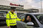 Badanie alkomatem po wylądowaniu w Szkocji. Nowy pilotaż na lotnisku w Aberdeen