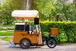 Mobilna kawiarnia czy food truck? Najlepsze pomysły na letni biznes