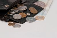 GUS o średniej krajowej w IV 2021: wzrost o 9,9% r/r