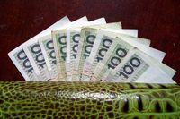 GUS o średniej krajowej w IV 2022: wzrost o 14,1% r/r