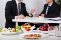 Jedzenie do pracy bez przychodu u pracownika
