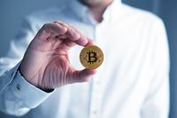 Co łączy bitcoiny z umową barterową?