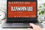 Ransomware: czy płacić okup? Jak zapobiegać atakom?