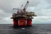 Zimą ucierpimy przez embargo na gaz i ropę z Rosji?