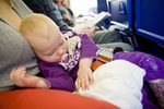 Dziecko w samolocie: codzienność czy rzadkość?