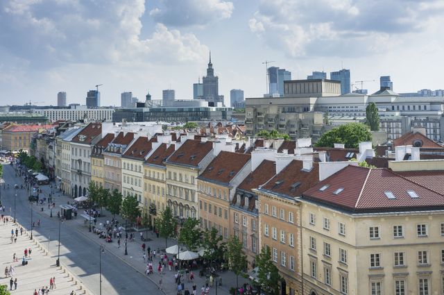 O ile staniały mieszkania w Warszawie?