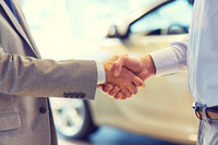 Sprzedaż prywatnego samochodu osobowego z podatkiem od firmy?
