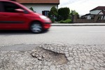 Dziura w drodze: prawo do rekompensaty za szkodę