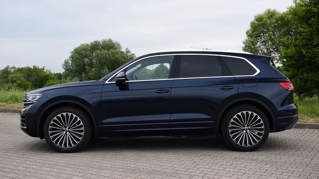 Volkswagen Touareg eHybrid - trudno go nie polubić