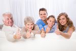 Co 7. emeryt regularnie pomaga finansowo rodzinie