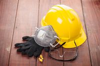Z ubezpieczenia wypadkowego pokrywane są świadczenia związane z wypadkami przy pracy