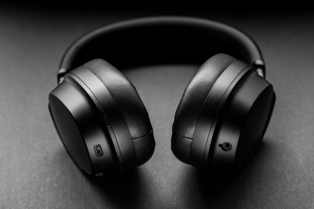 Praca zdalna: najpopularniejsze słuchawki i headsety 