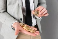 Czy za kryptowaluty otrzymane w ramach stakingu trzeba zapłacić podatek?