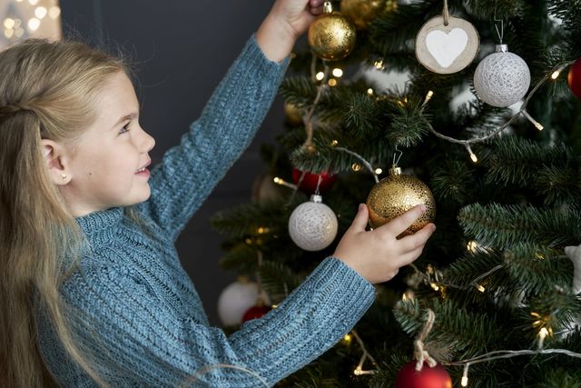 Przygotowania do świąt Bożego Narodzenia: jakie role przybieramy?