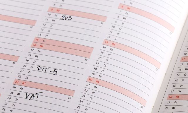Kalendarz (podatkowy) przedsiębiorcy pęka w szwach