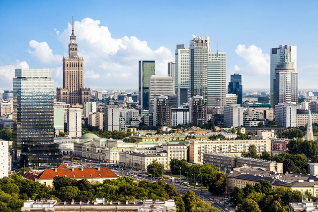 Wakacje w Polsce: które polskie miasta przyciągają zagranicznych turystów?