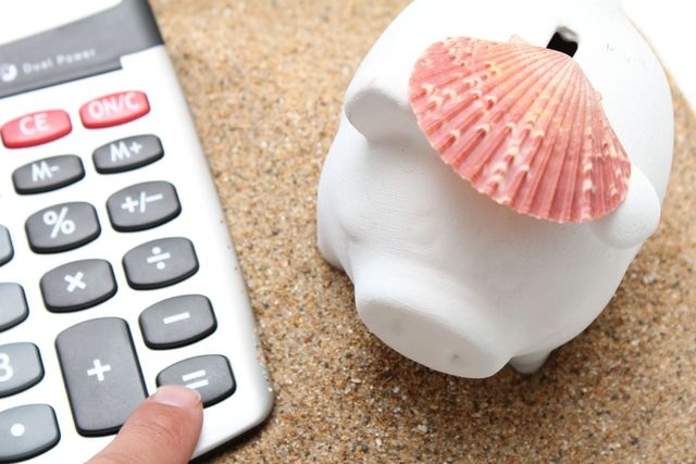 Ustawowe wakacje kredytowe trwają już 3 miesiące. Ile można zaoszczędzić?
