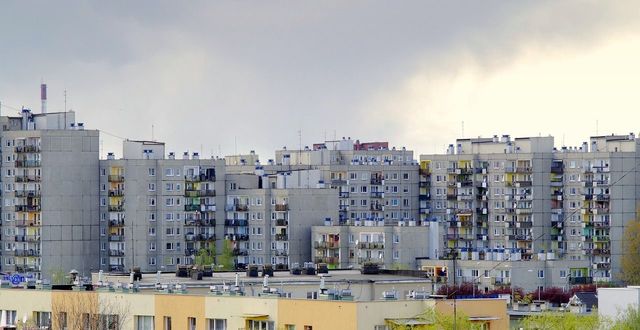 Bloki z Panoramą: Czy Wielkie Bloki Mieszkaniowe to Dziedzictwo Gomułki?