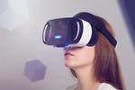 Niewirtualna moda na okulary VR