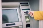 Korzystasz z bankomatów za granicą? Zobacz, na co uważać