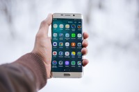 Aplikacje mobilne święcą triumfy popularności