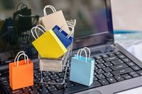 Zachowania konsumentów: sklepy stacjonarne czy jednak e-commerce?