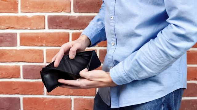 Długi Polaków wynoszą 84,7 mld zł 